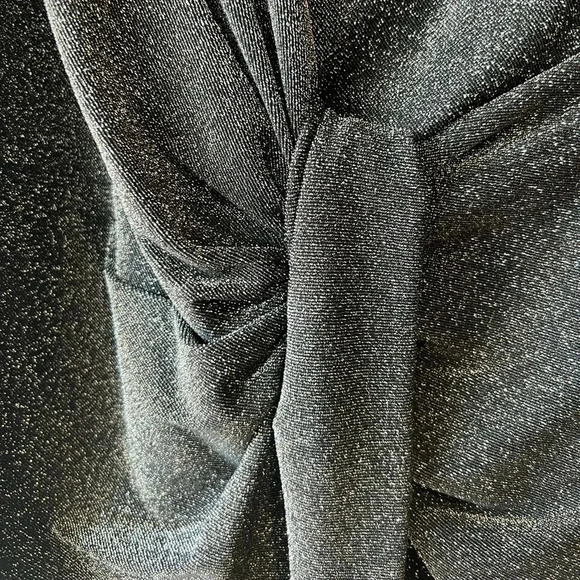 BLACK HALO NWT Lara Deep Plunge Mini Dress Metallic Tinker Bell 4 - Picture 7 of 9